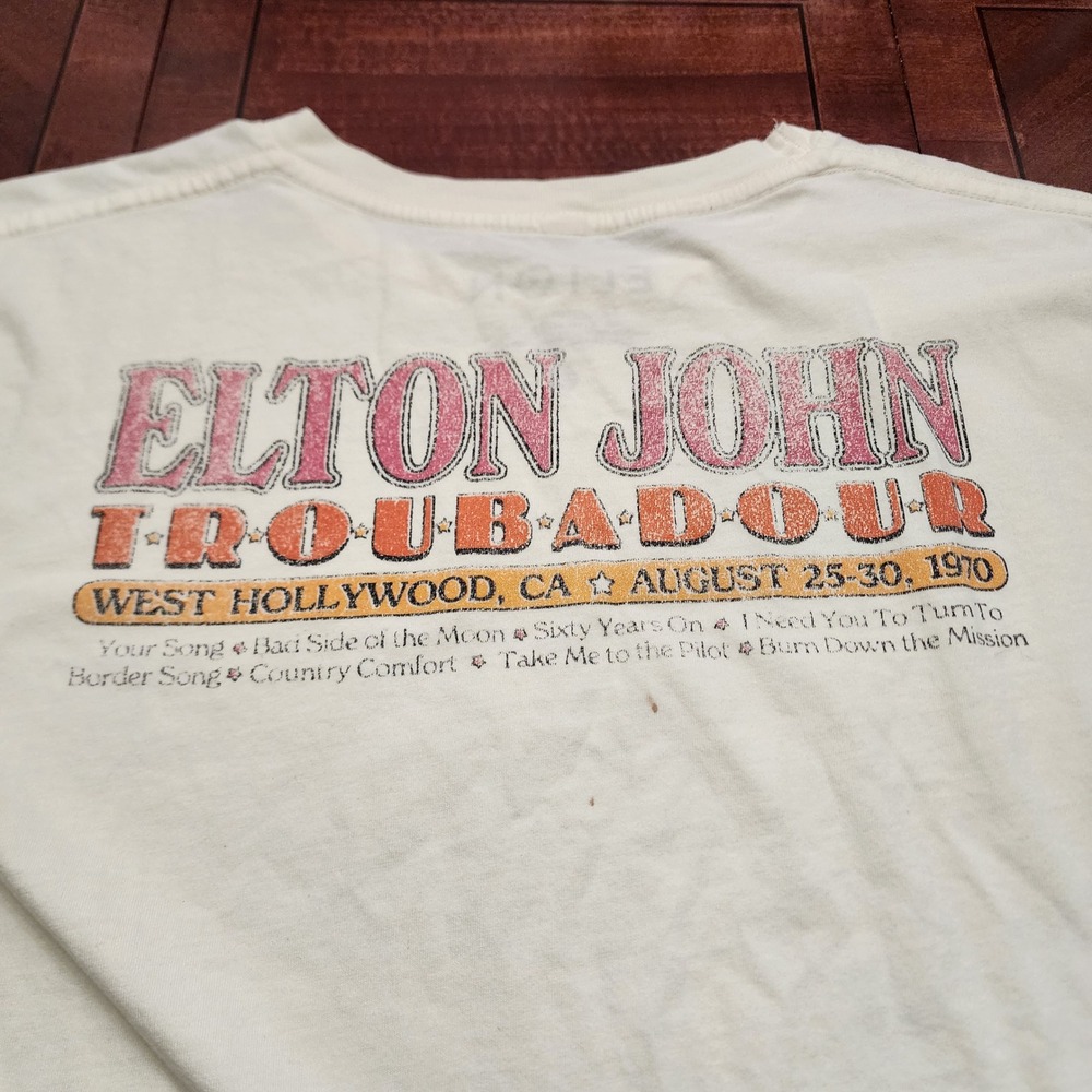 Elton John T Shirt Mens L Cream Troubadour 1970 Live Graphic Cotton Concert Tee - Picture 9 of 10